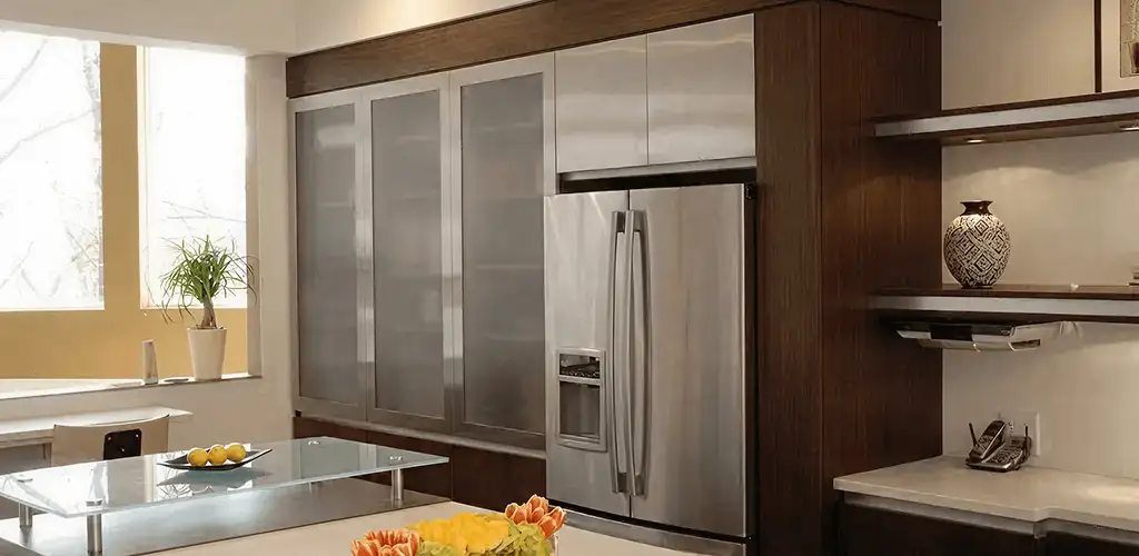 Cabinet door replacement and modern kitchen cabinet upgrade in Fort Lauderdale, FL